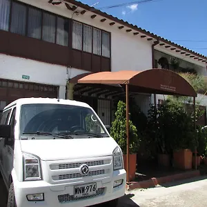 casa-de-huespedes-shalom-victoria-guest-house.hotels-bogota.net/